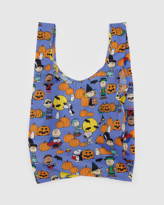 Baggu with Halloween-themed design featuring Peanuts characters and pumpkins on a blue background